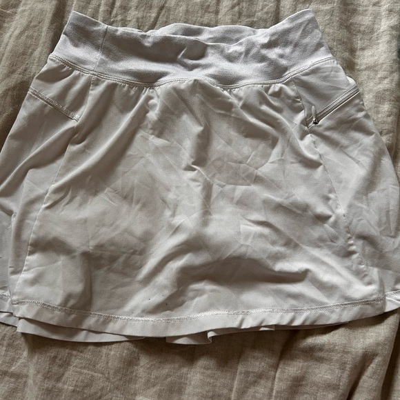 Champion White and Blue Striped Skorts - Picture 7 of 9